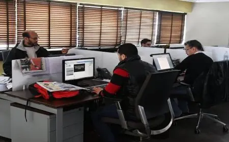 بعد طرد يونس مسكين.. صحفيو أخبار اليوم يحذرون الإدراة