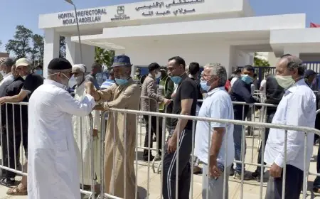 وزارة الصحة تدعو المغاربة إلى تفادي الاكتضاض في مراكز التلقيح ضد كورونا