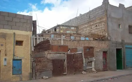 قانون جديد يهدد البنايات غير القانونية بالهدم