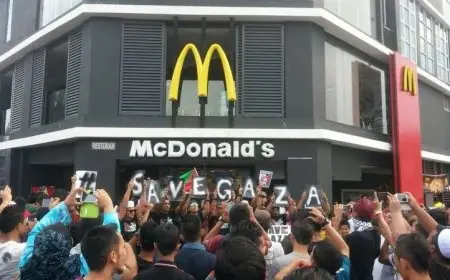 مبيعات ماكدونالدز تواصل انخفاضها في الشرق الأوسط بسبب المقاطعة