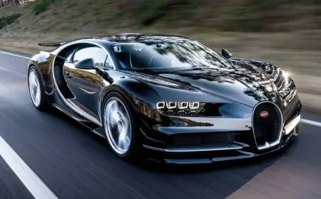 حادث سير مفاجئ يوقف فعالية "غراند تور" لشركة بوغاتي في مدينة مراكش