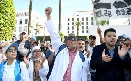 أطباء القطاع العام يصعدون ويعلون عن خوض إضراب جديد