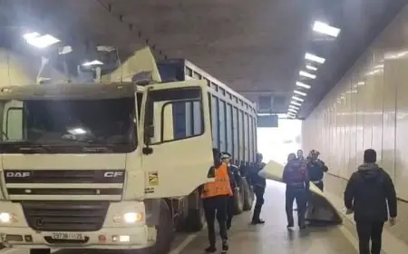 سائق متهور يتسبب في ايقاف حركة السير داخل نفق الموحدين بالدار البيضاء
