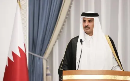 أمير قطر أول زعيم دولة يزور سوريا بعد سقوط نظام الأسد