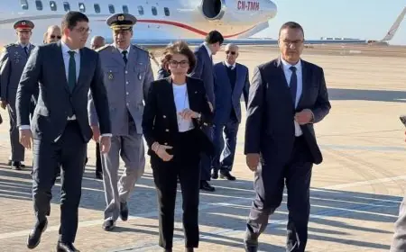 وزيرة الثقافة الفرنسية رشيدة داتي تزور إقليم طرفاية لتعزيز التعاون الثقافي مع المغرب