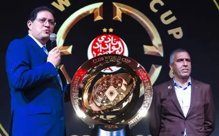الوداد يستقبل درع كأس العالم للأندية