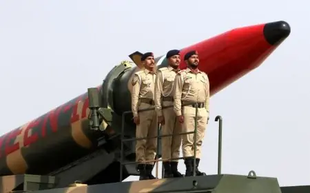 باكستان تهدد الهند بضربة نووية