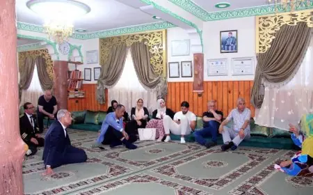 وفد هولندي يزور الزاوية الكركرية بالناظور في رحلة للتقارب الروحي والثقافي