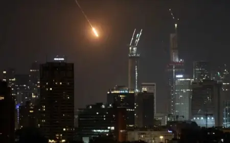 إسرائيل تتعرض لأشد هجوم إيراني منذ بدء الحرب