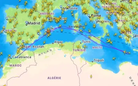 طائرة تابعة للخطوط الملكية المغربية تعود للمغرب بعد إغلاق قطر لمجالها الجوي