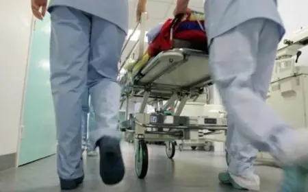 الناظور.. حلوى معجونة بالزجاج ترسل 16 شخصا  إلى مستعجلات