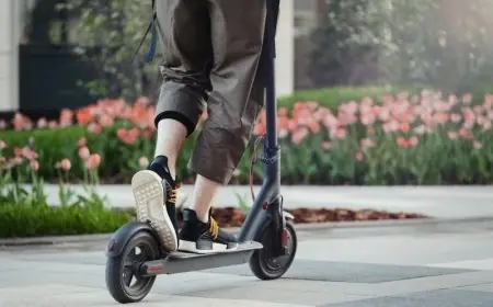 غياب القوانين المنظمة يحول "التروتينيت" إلى خطر متزايد في الشوارع المغربية