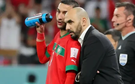 الركراكي يوضح موقفه من عودة زياش إلى المنتخب المغربي