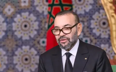 الملك يعزي في وفاة الفنان محمد الرزين