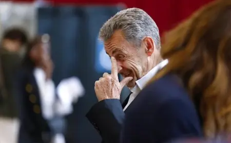 محكمة الاستئناف في باريس تفرج عن ساركوزي وتضعه تحت الرقابة القضائية