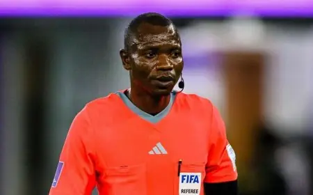 الحكم الكونغولي جون جاك ندالا يقود مباراة المغرب وجزر القمر في كأس إفريقيا