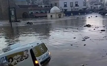 Des inondations submergent la place Sidi Bou Dahab à Safi à cause des pluies, sans faire de victimes