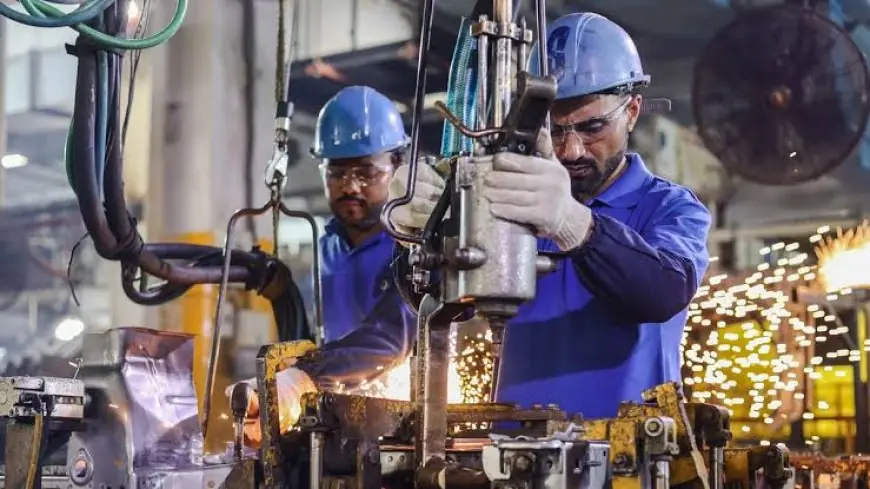 ارتفاع الرقم الاستدلالي لإنتاج الصناعة التحويلية بنسبة 2,2 في المائة خلال الفصل الثالث من سنة 2025