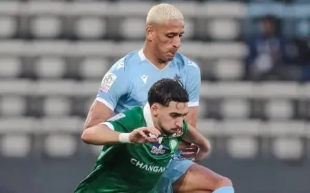 رغم النقص العددي.. الرجاء يقتنص التعادل أمام اتحاد تواركة