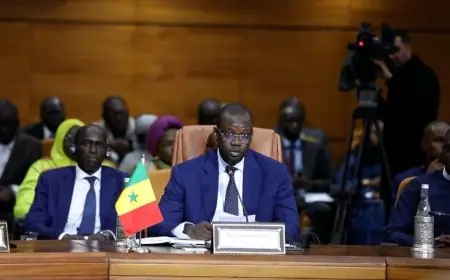 رئيس الوزراء السنغالي: انفعالات الملاعب لن تفسد الود التاريخي بين دكار والرباط