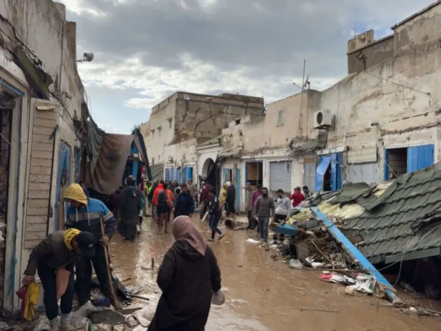 صرف دعم مالي لفائدة الباعة المتجولين المتضررين من فيضان آسفي