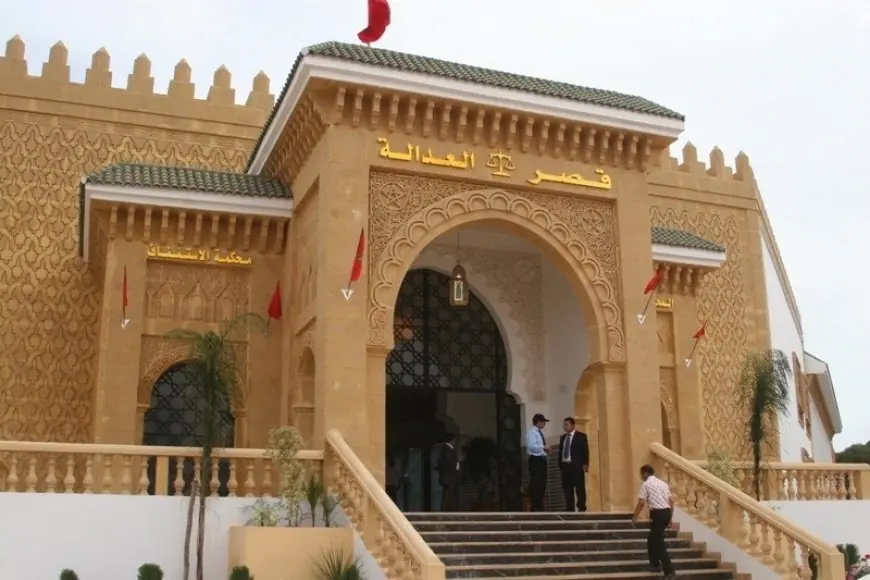 بسبب "التخابر" مع جهات أجنبية.. استئنافية فاس تدين بارون مخدرات بـ15 سنة سجناً