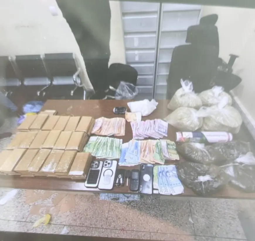 تنسيق أمني يطيح بمروجين ويحجز 9 كيلوغرامات من الشيرا بفاس
