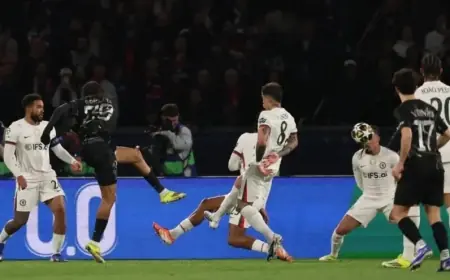 Le Paris Saint Germain écrase Chelsea et se rapproche des quarts de finale de la Ligue des champions
