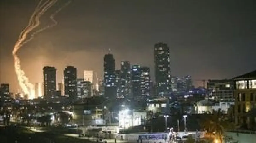 حزب الله يدخل الحرب بهجوم صاروخي وجوي على شمال إسرائيل