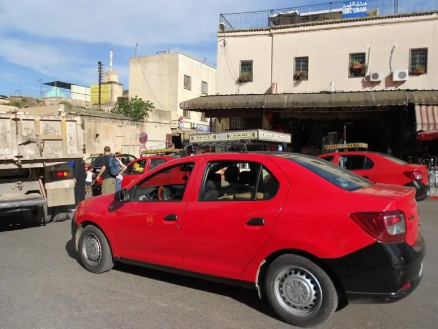 استنفار أمني بفاس بعد اعتداء خطير على سائق "طاكسي صغير" وسرقة سيارته