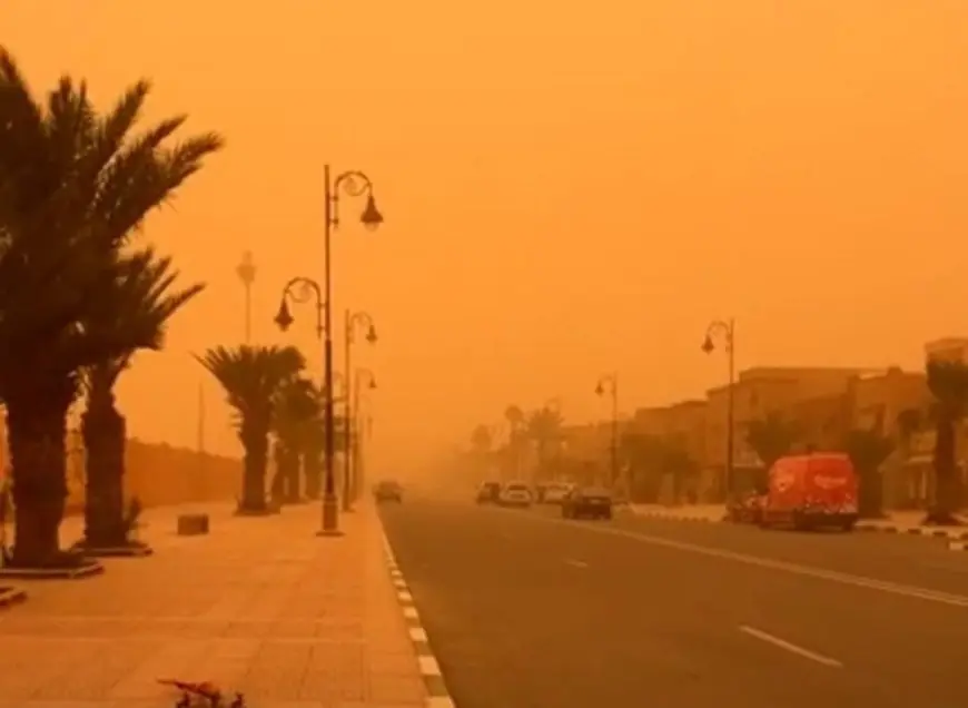 الأرصاد الجوية تحذر من عاصفة رملية واضطرابات في الرؤية بعدد من مناطق المملكة