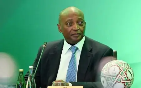 موتسيبي يقوم بزيارة رسمية إلى السنغال للقاء رئيس الدولة ورئيس اتحاد الكرة