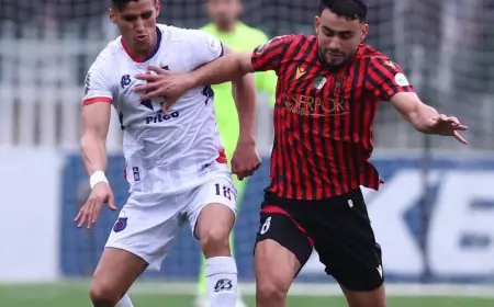 كأس الكاف .. أولمبيك آسفي يعود بالتعادل من الجزائر