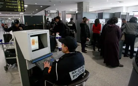 إحباط محاولة تهريب مسدس وذخيرة وتوقيف مسافر أمريكي بمطار مراكش المنارة