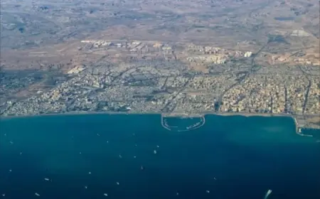 إيران تقرر فتح مضيق هرمز بالكامل