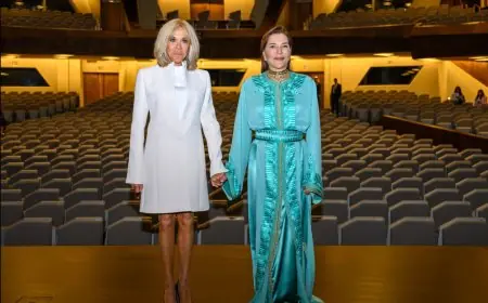 زوجة الرئيس الفرنسي بريجيت ماكرون تحل بالمغرب لحضور حفل افتتاح المسرح الملكي بالرباط