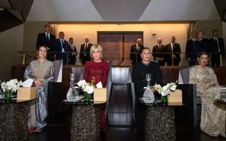 بالفيديو.. الأميرات للا خديجة وللا مريم وللا حسناء يحضرن رفقة بريجيت ماكرون العرض الافتتاحي للمسرح الملكي