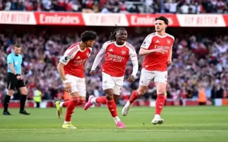 Arsenal s’impose face à Newcastle et conforte sa place de leader de Premier League