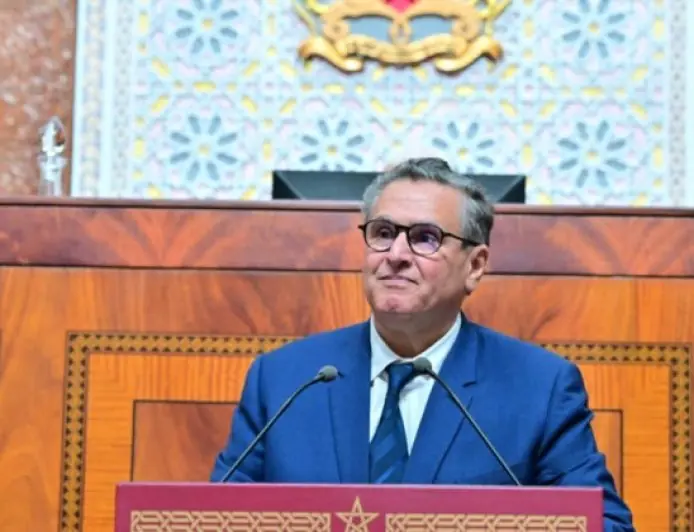 أخنوش: الحكومة غير مسؤولة عن أزمة مضيق هرمز وأسعار المحروقات ستنخفض