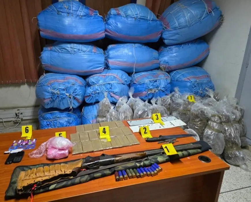 توقيف مبحوث عنهم وضبط أطنان من المخدرات والتبغ المهرب في أيت ملول ومراكش والدار البيضاء والرباط