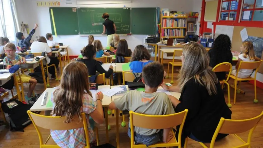 سنة ونصف حبسا نافذا لأستاذة بالقنيطرة بسبب "دروس المثلية"