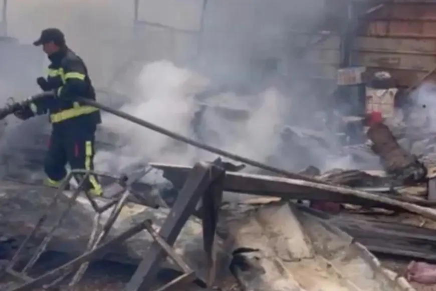 خسائر مادية واحتراق عشرات الأغنام إثر حريق مفاجئ بمدينة العيون