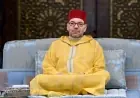 الملك محمد السادس يعزي أفراد أسرة المرحوم علي الفاسي الفهري