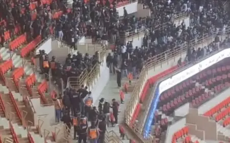 Botola Pro : la Ligue professionnelle étudie l’interdiction des déplacements des supporters visiteurs après les incidents du Classico