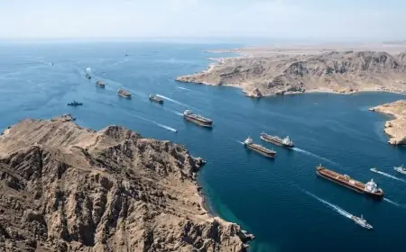 اتفاق مبدئي بين واشنطن وطهران يمهد لإعادة فتح مضيق هرمز