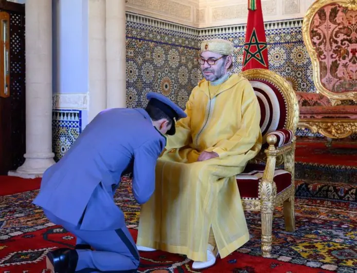 الملك محمد السادس يعيّن ولي العهد الأمير مولاي الحسن منسقاً للقيادة العامة للقوات المسلحة الملكية