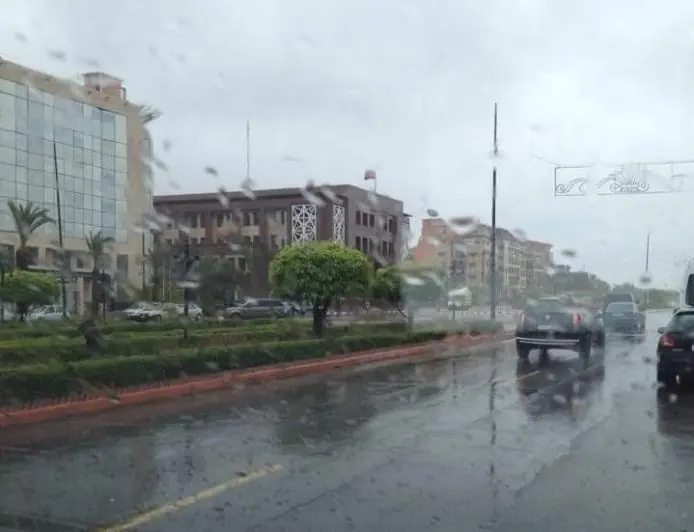 نشرة إنذارية: زخات رعدية قوية مصحوبة بالبرد مرتقبة في عدد من مناطق المغرب
