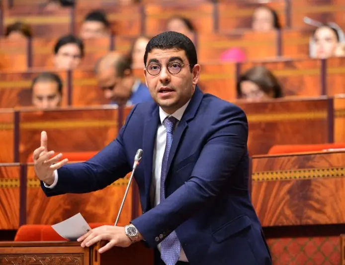 تأخر صرف أجور الصحافيين يجر الوزير بنسعيد إلى المساءلة البرلمانية