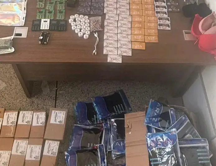 ترويج معدات متطورة للغش في الامتحانات يقود إلى توقيف شخصين بمكناس