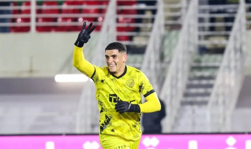 الأهلي المصري يسرع مفاوضاته لضم سفيان بنجديدة من المغرب الفاسي
